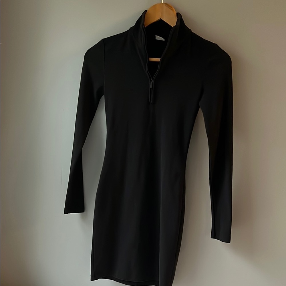 Aritzia Black Long Sleeve Sheath Dress size XS